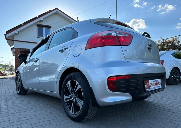 Kia Rio cena 36900 przebieg: 98000, rok produkcji 2017 z Trzebnica małe 667
